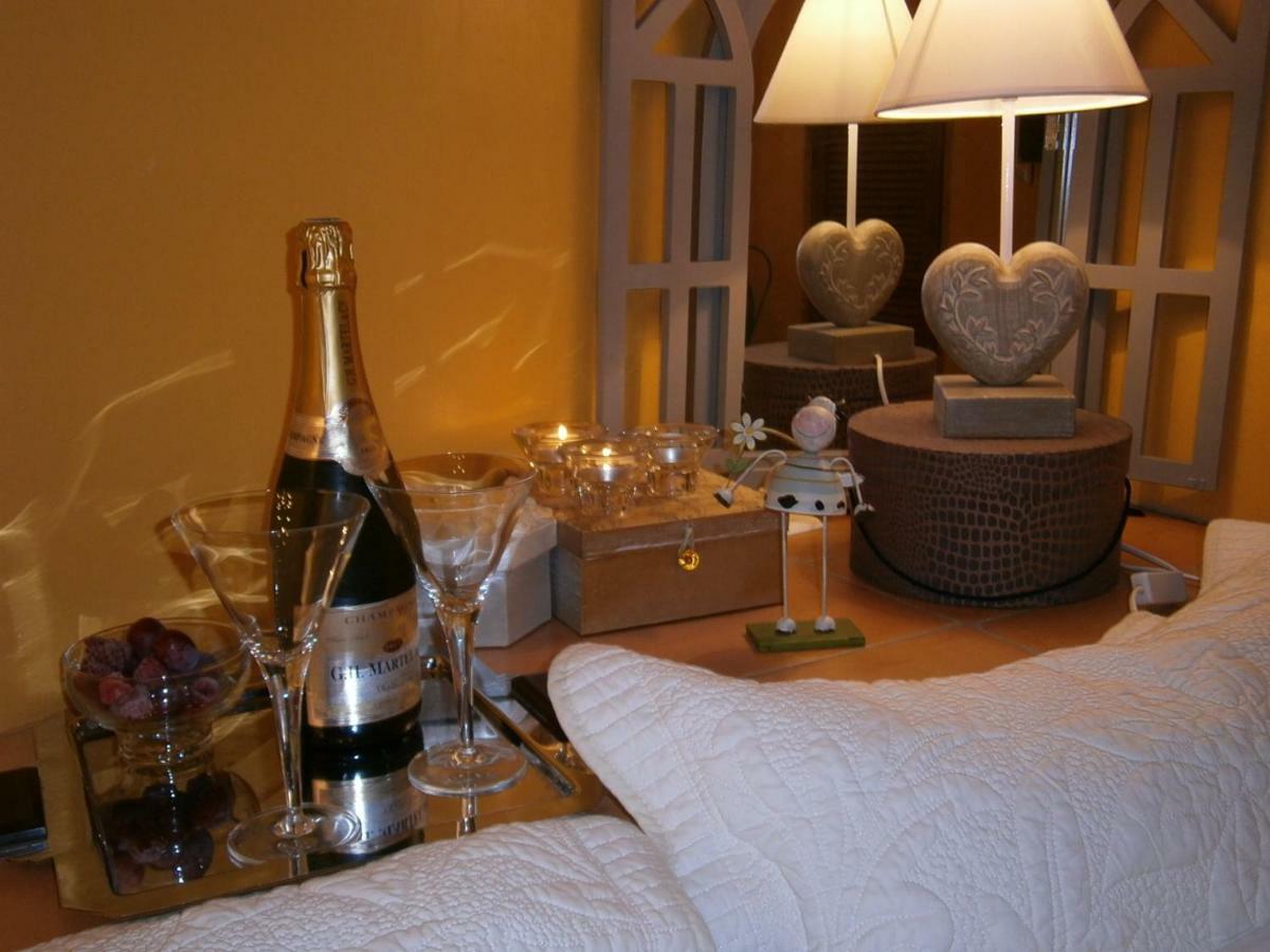 Bed and Breakfast Les Aiguières en Provence à Suze-la-Rousse Extérieur photo